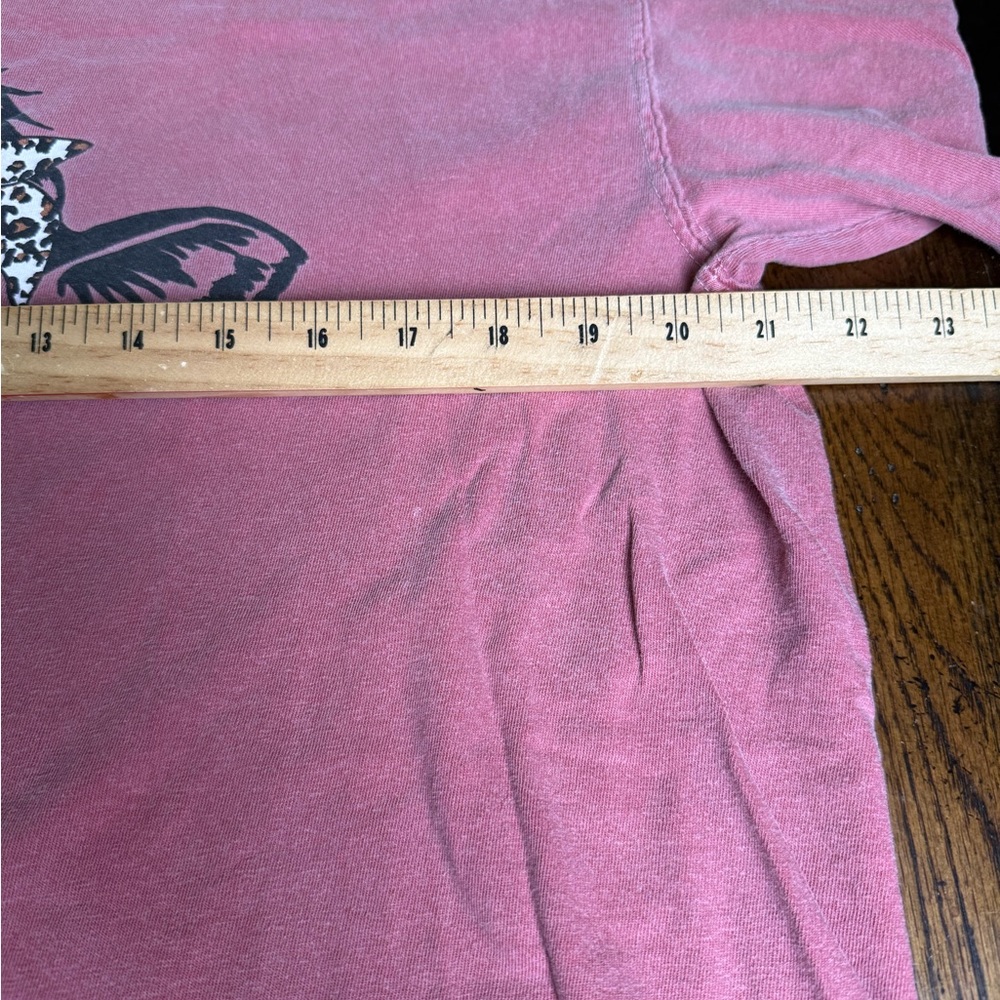 Girlie Girl Short Sleeve Tee with Cow Graphic - Picture 5 of 6